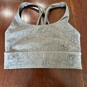 Lululemon sports bra